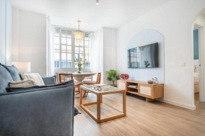 Chic quiet apartment near the center by REMS